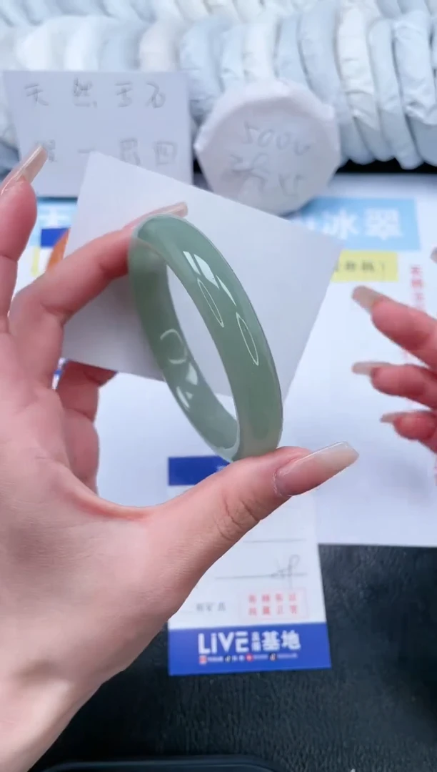 【闪购商品】石英质玉手镯未镶嵌T25-59