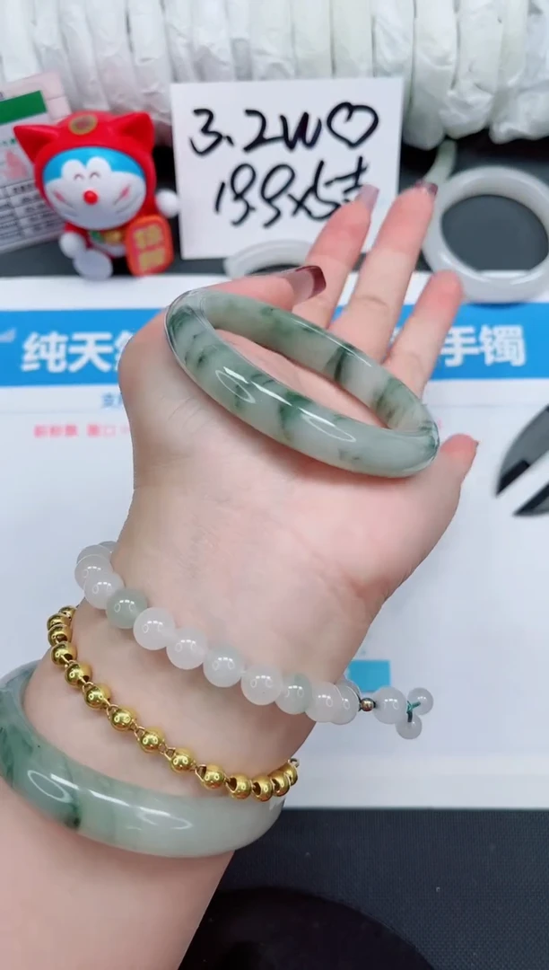 【闪购商品】石英质玉手镯未镶嵌332