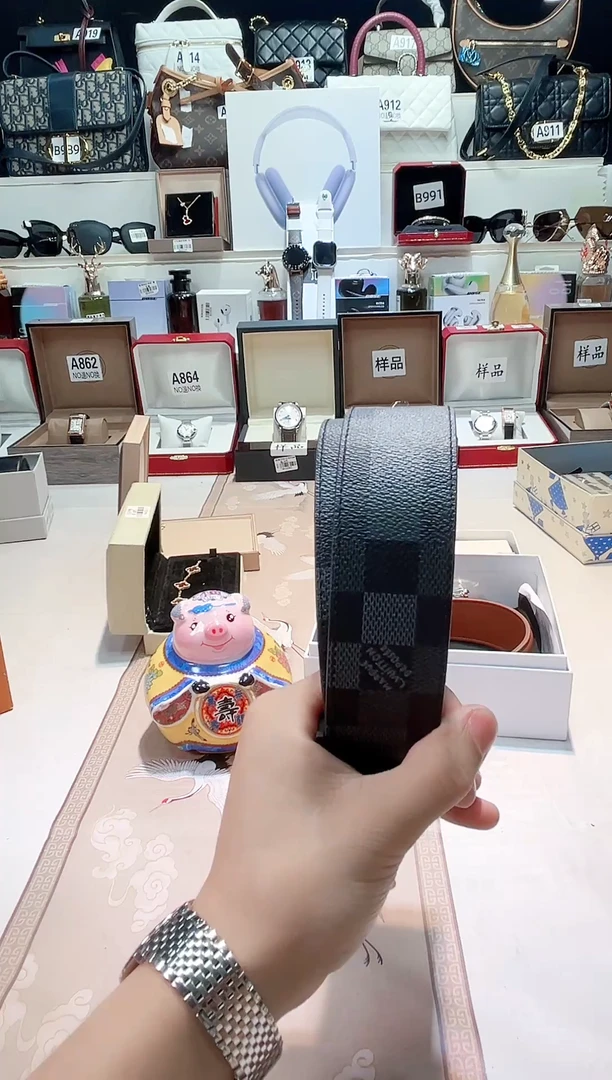 瓷片瓷器 库房到期 全部地板价@@1