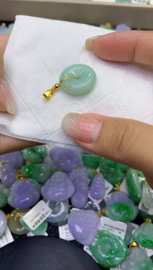 颈饰未镶嵌翡翠天然缅甸A货翡翠