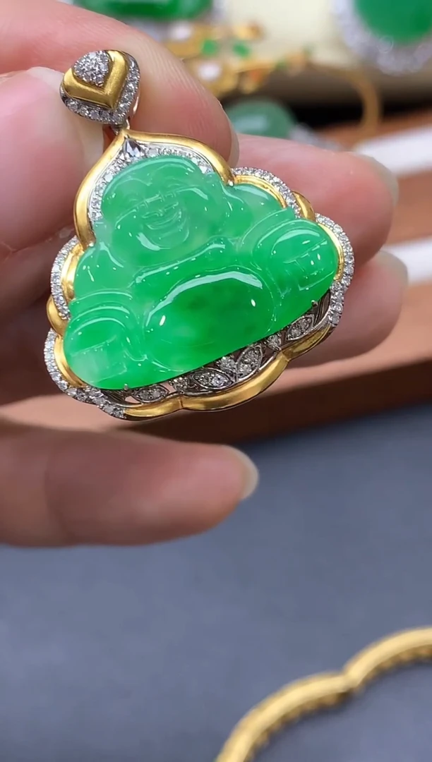 颈饰18K金镶嵌翡翠?***思623-中国好珍宝