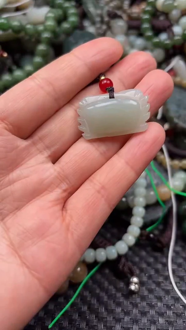 【闪购商品】和田玉颈饰未镶嵌1