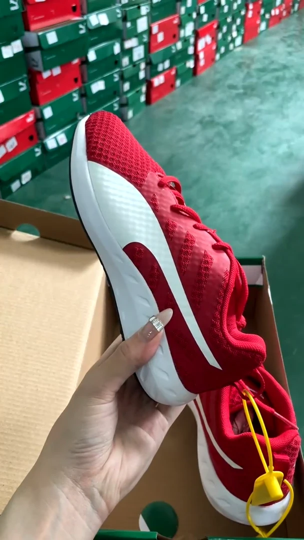 彪马时尚运动休闲鞋33M  Z146