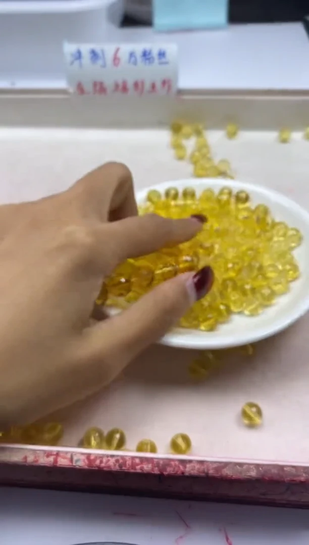 【闪购商品】水晶颈饰未镶嵌W533净体黄水切面8mm*10颗