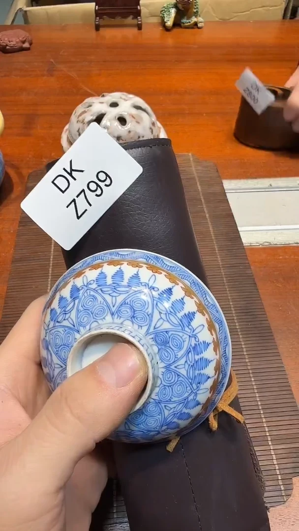 瓷片哈哈哈哈哈799