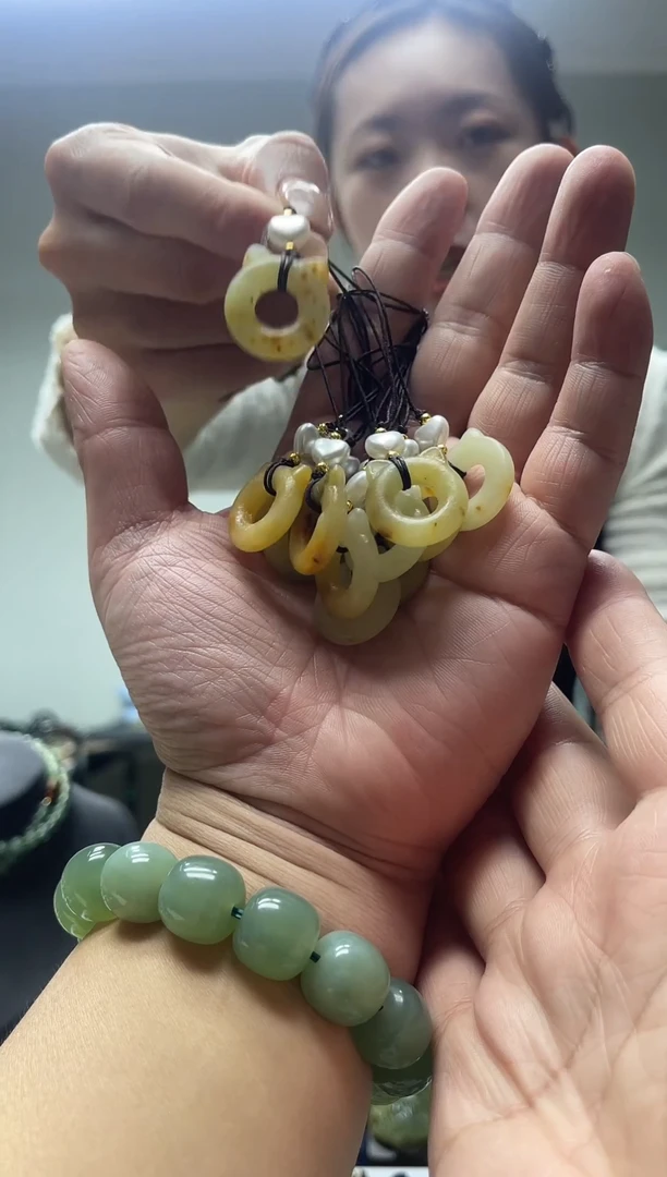未镶嵌岫玉颈饰多样性发货 拍一发一