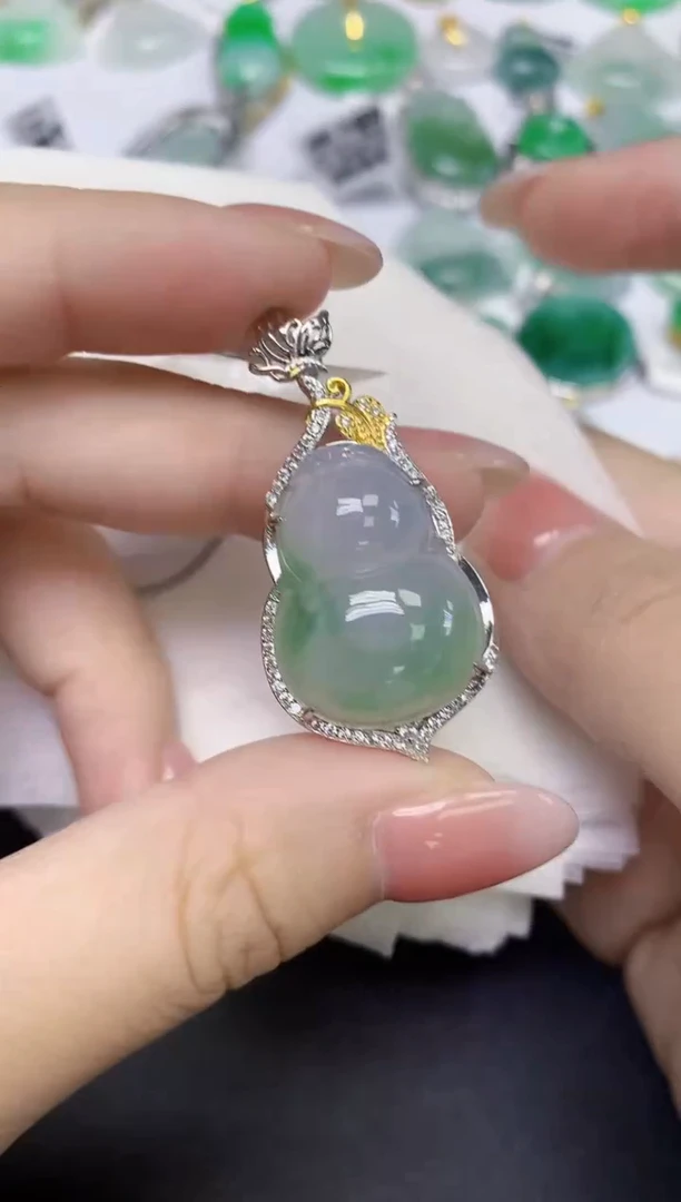 颈饰未镶嵌翡翠天然缅甸翡翠A货多样性发一件