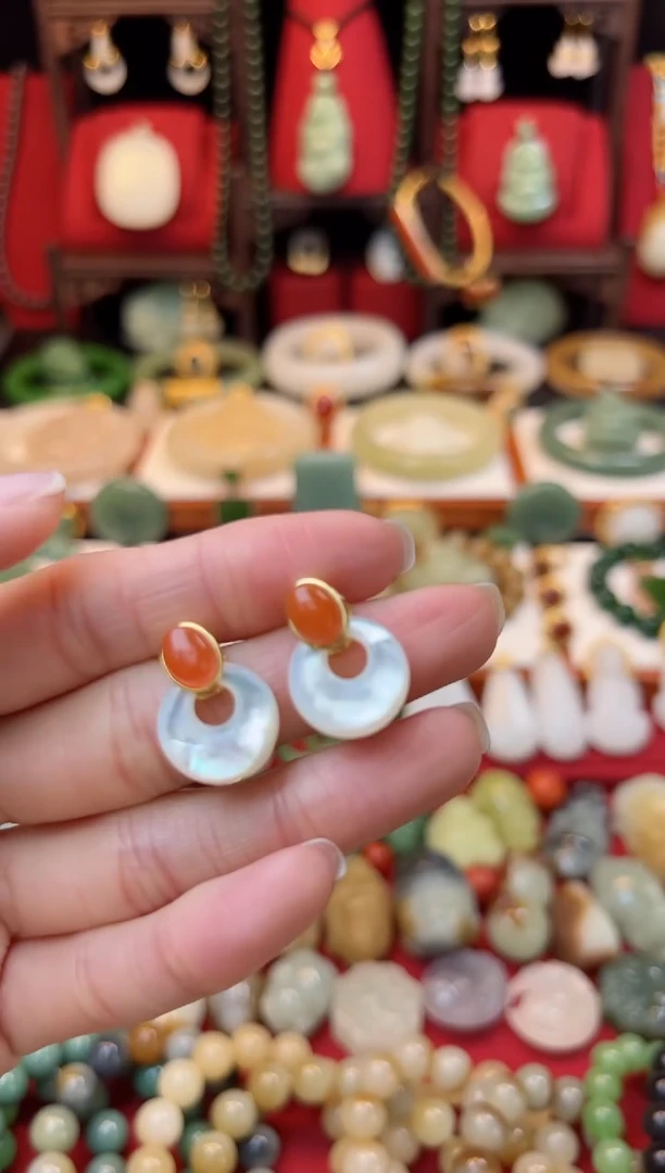 【闪购商品】南红玛瑙耳饰银S925镶嵌福利