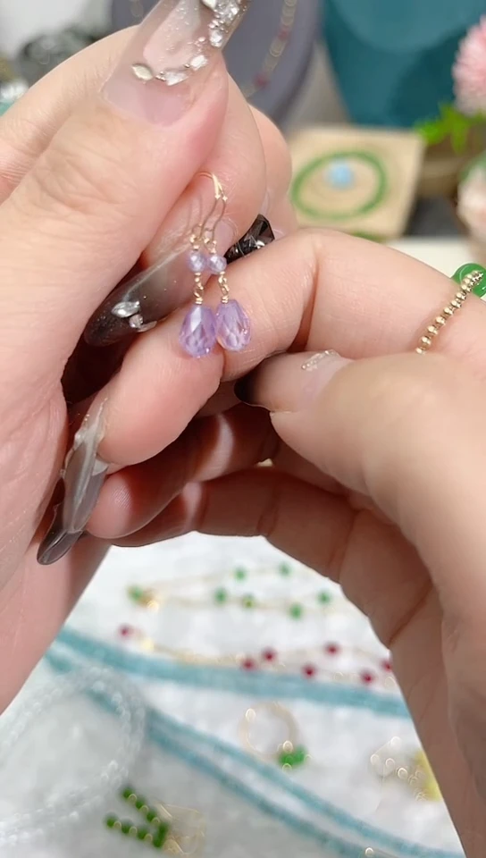 【闪购商品】锆石苏联钻耳钩银S925镶嵌紫色水滴59