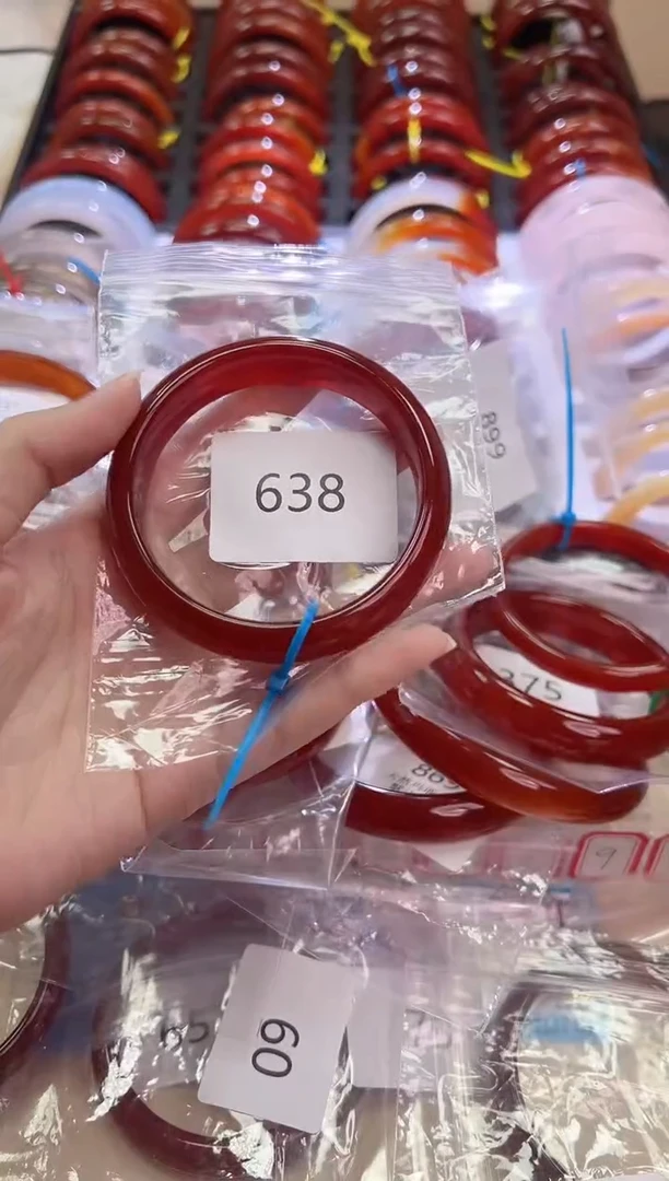 玛瑙/玉髓手镯未镶嵌56圈口*638