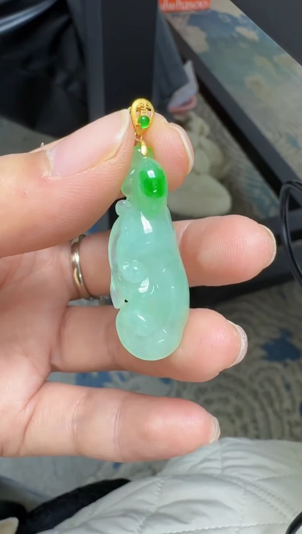 【闪购商品】翡翠颈饰18K金镶嵌缅甸翡翠A货吊坠
