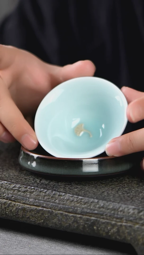 梅子青银杏叶开片斗笠杯
