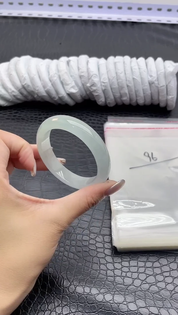 96手镯所见即所得拍啥发啥