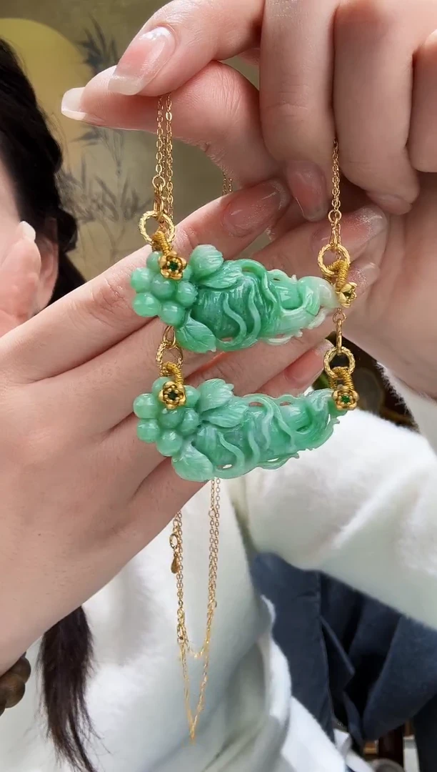 颈饰未镶嵌翡翠多样发其一个