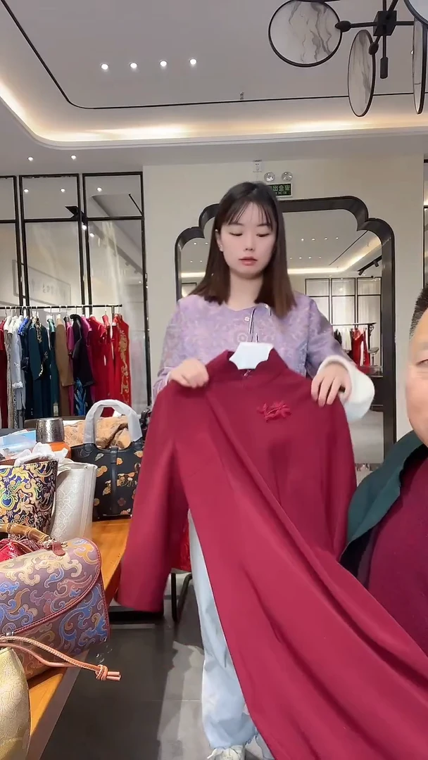 定制时尚款红色长旗袍 699 xl码