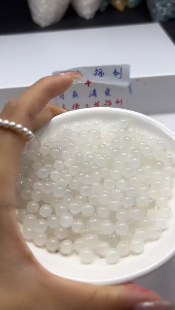 和田玉未镶嵌颈饰w795和田*白玉6mm*30颗