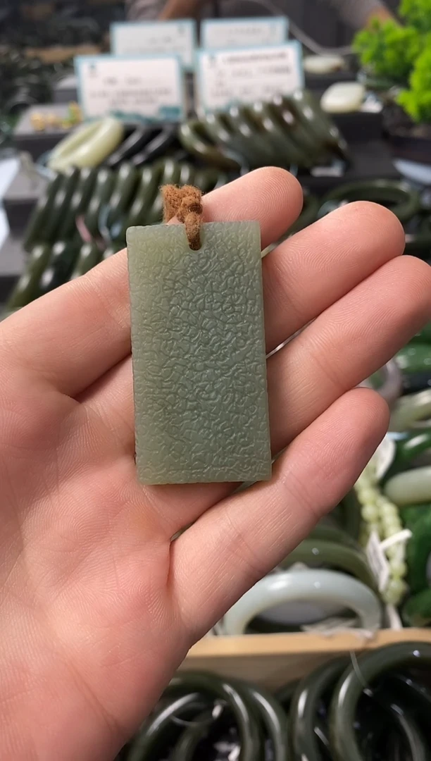 未镶嵌手镯和田玉50mm