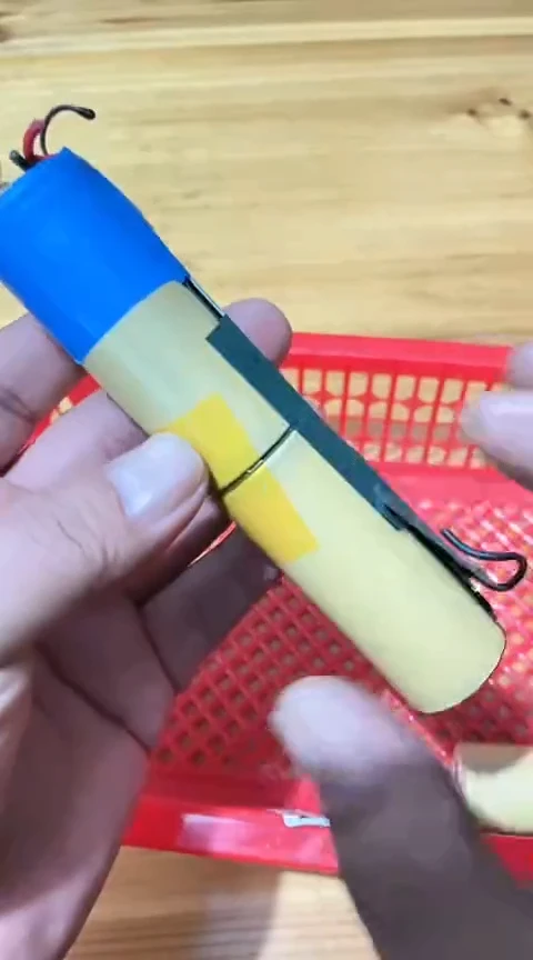 拆机电池需自己拆发一个