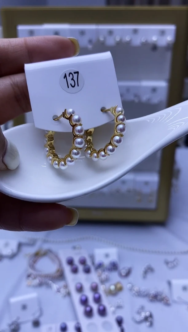 银S925镶嵌耳饰淡水珍珠137