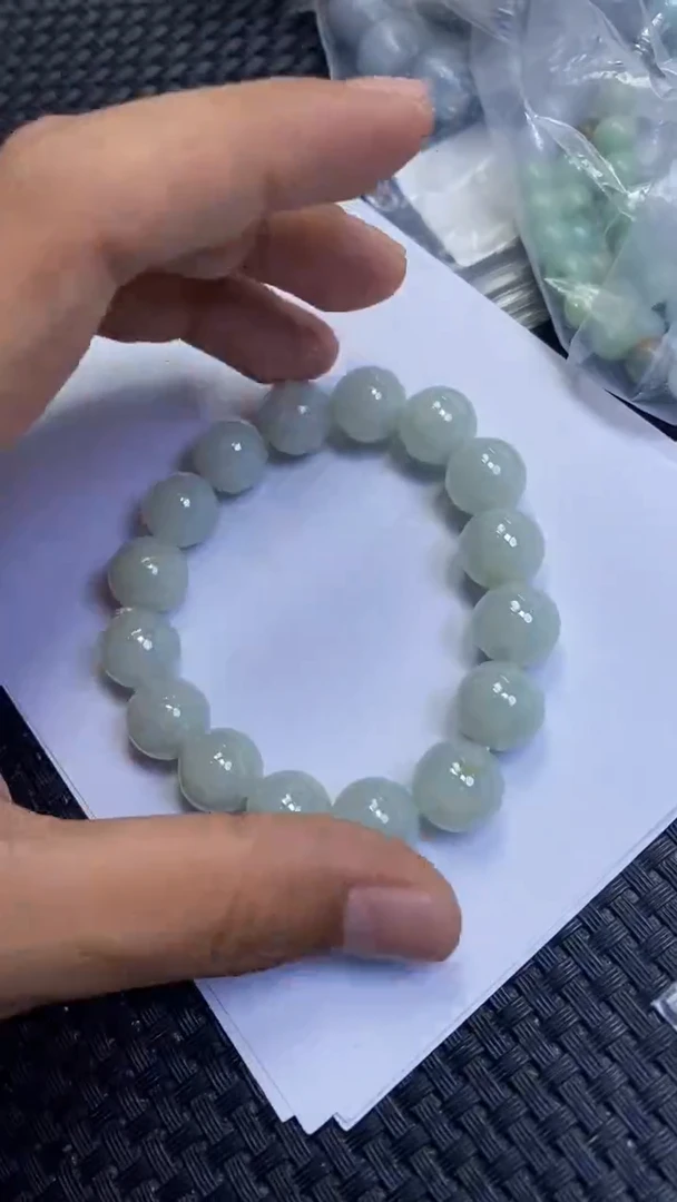 定制翡翠未镶嵌天然缅甸A货翡翠，多样性发货，拍一发一