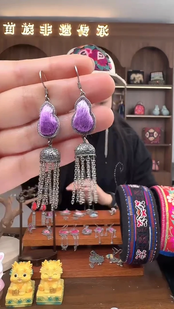 【闪购商品】织绣扶光苗绣传承77