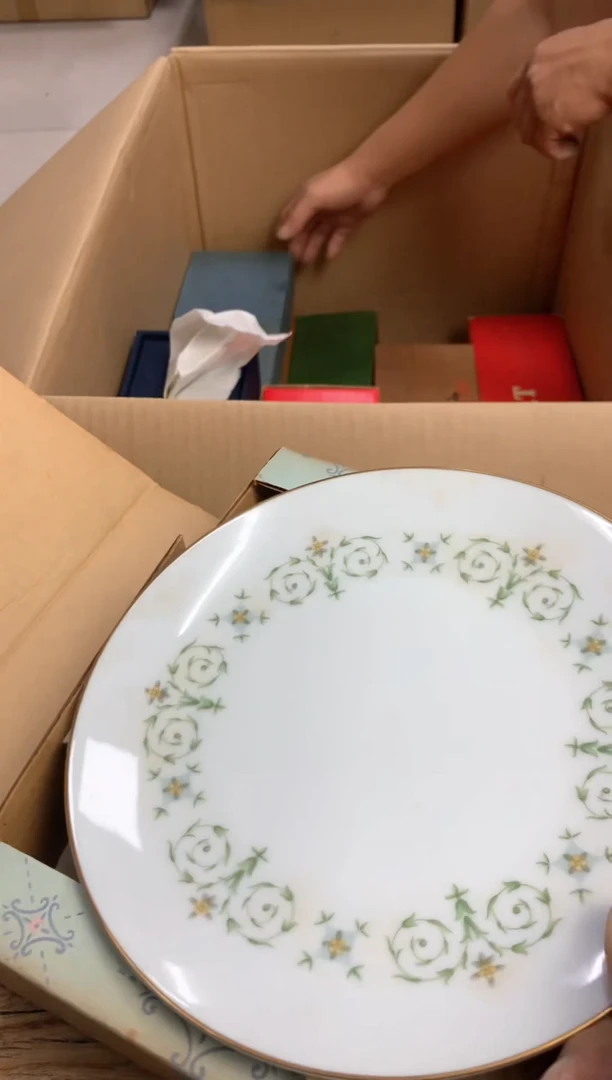 默认微瑕，不退不换，介意勿拍