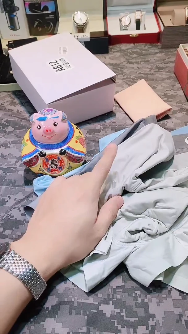 瓷片瓷器 库房到期 全部地板价@@1