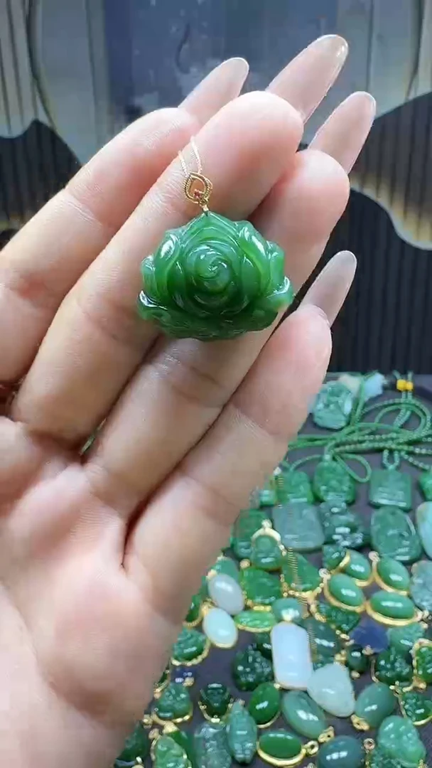 【闪购商品】和田玉吊坠(不含链)18K金镶嵌1