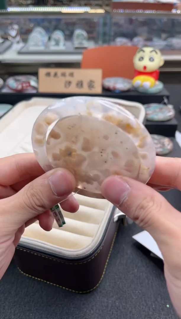 石英质玉手镯未镶嵌62圈口（赠品镯心）6364004