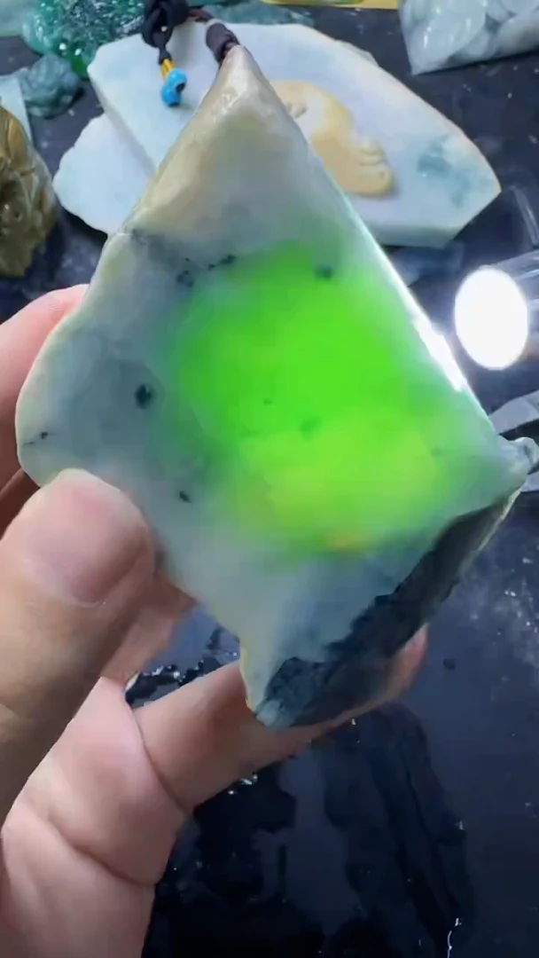 未镶嵌挂件翡翠651