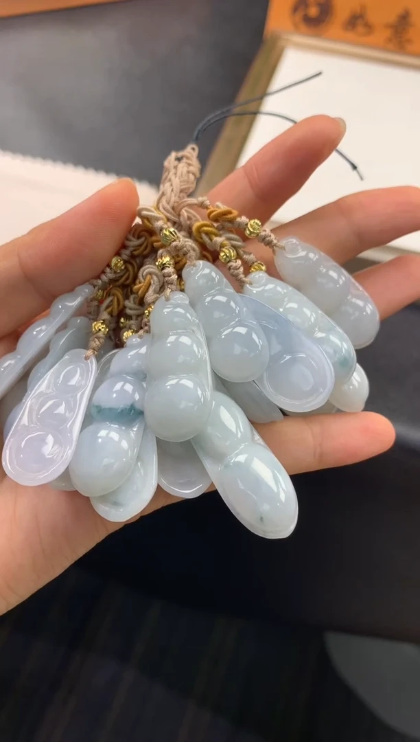 翡翠挂件未镶嵌FC354 翡翠豆子手机挂 多样性发其一