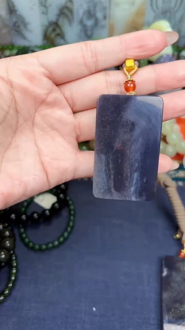 颈饰未镶嵌和田玉和田玉