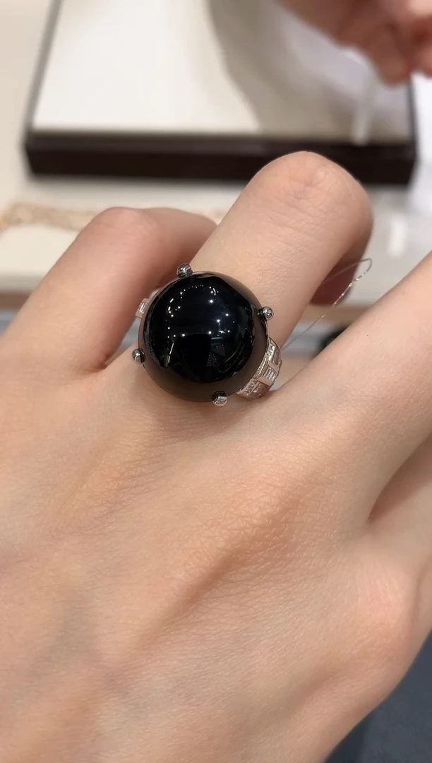 18K金镶嵌戒指翡翠Y**.q102