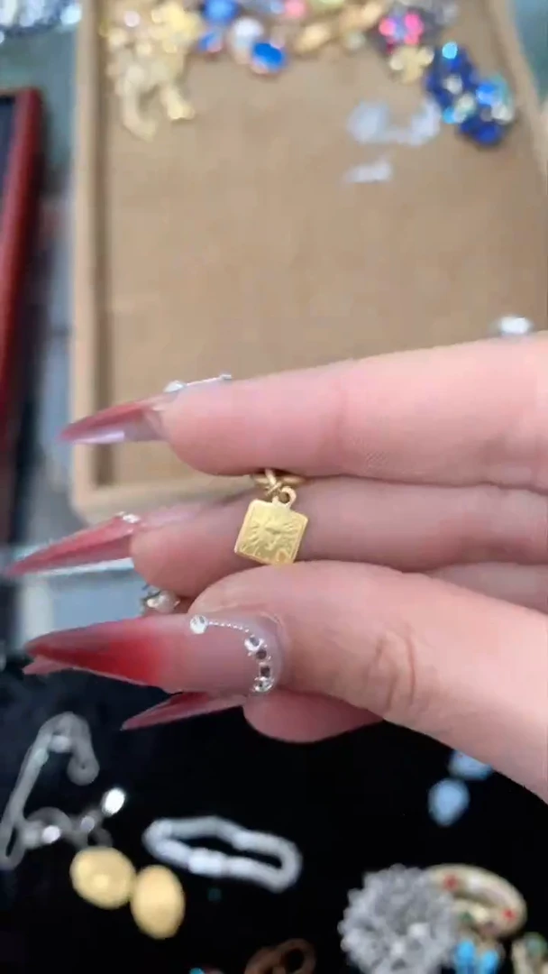 【闪购商品】瓷片楚楚中古珠宝甄选不退换