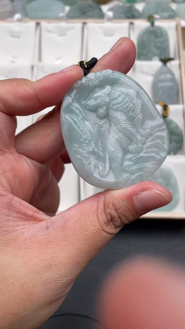 颈饰未镶嵌翡翠天然缅甸翡翠A货391