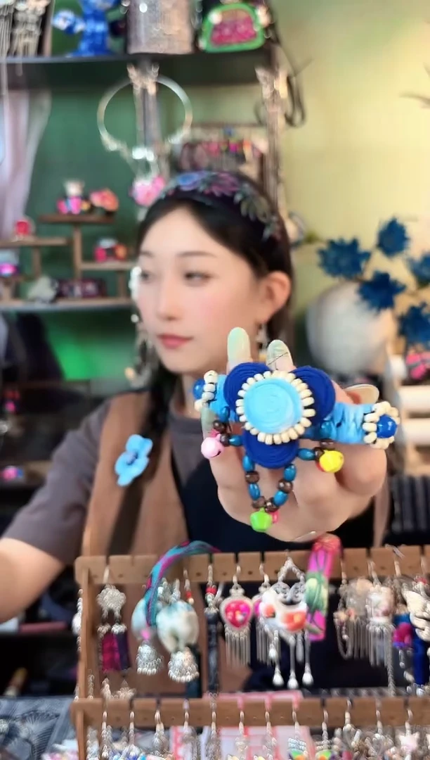 织绣彩云南阁非遗老绣682*