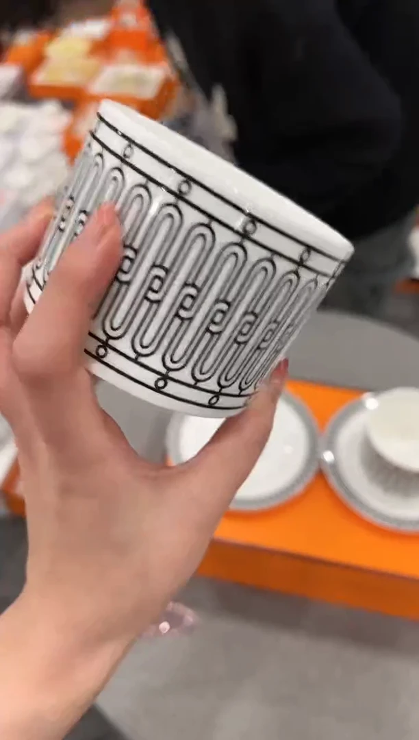 【闪购商品】杯H281--------------