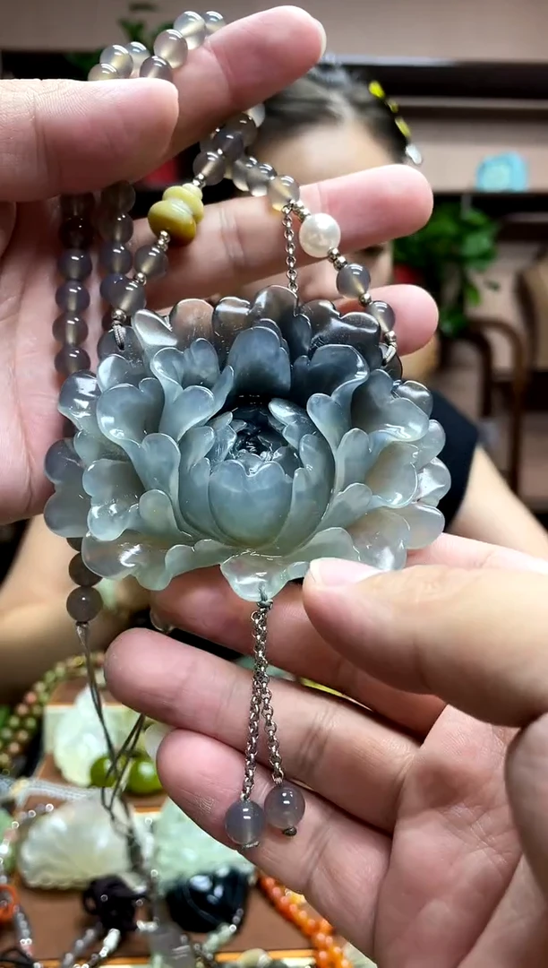 未镶嵌岫玉吊坠·