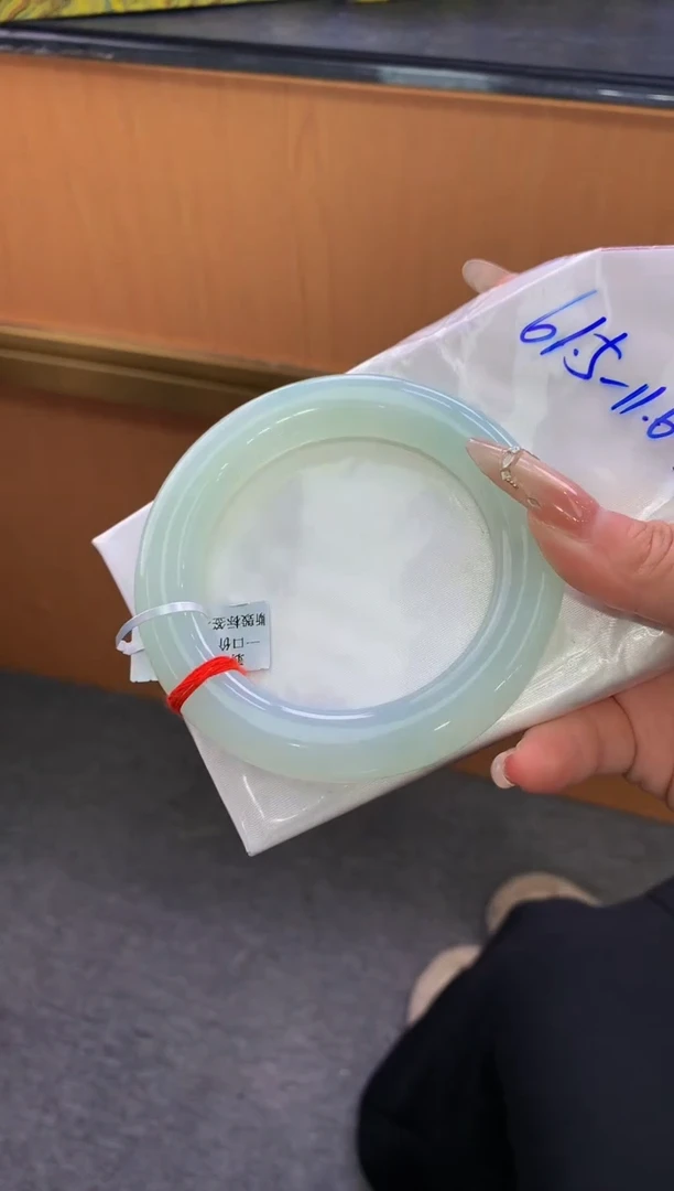 未镶嵌手镯翡翠-F165-圆条61.5