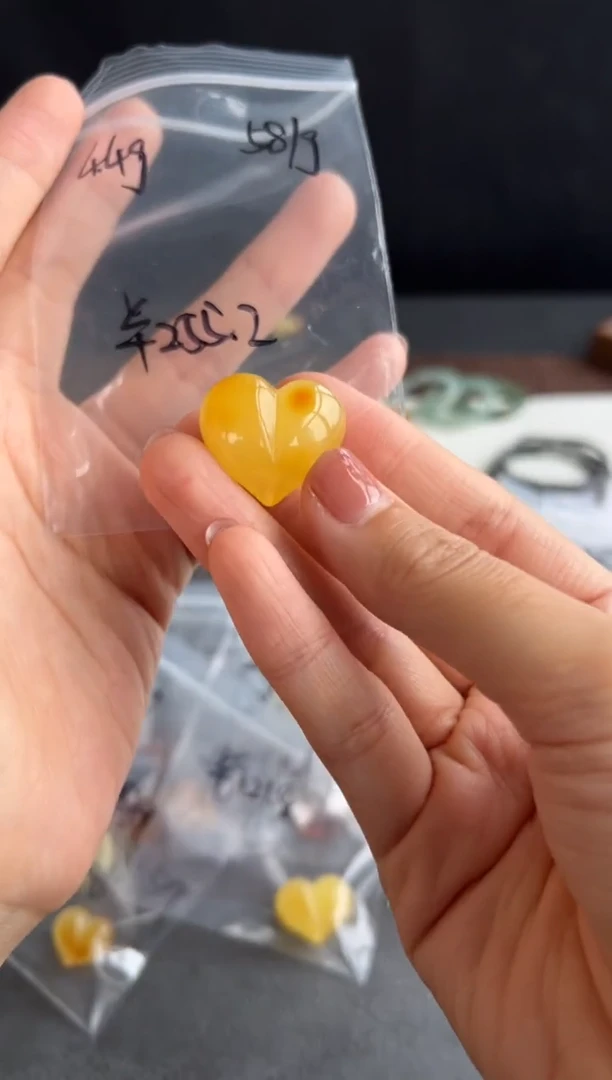 未镶嵌颈饰蜜蜡115买断