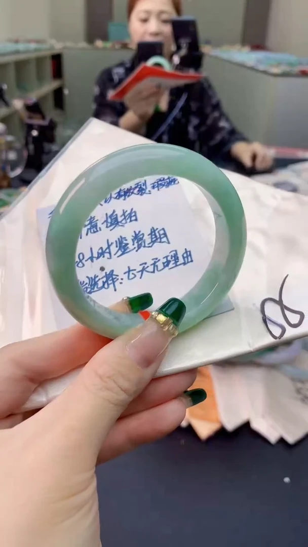 翡翠手镯未镶嵌30092026