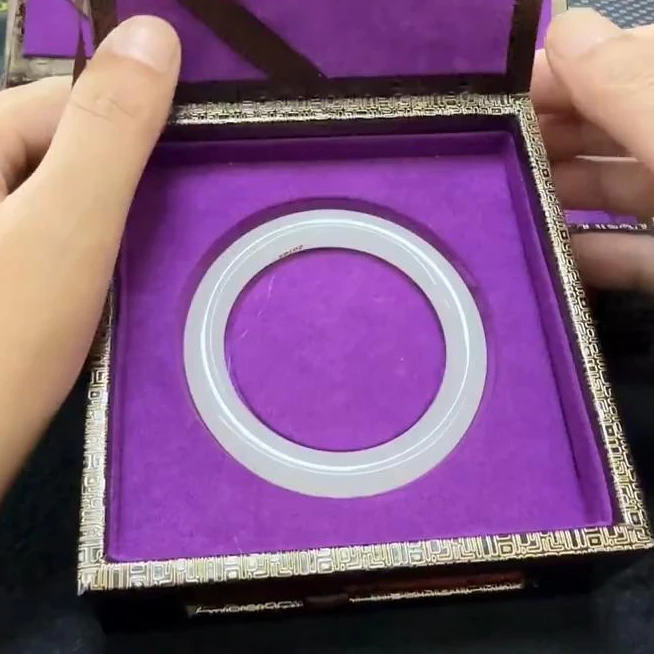 【老郑家】和田玉手镯一支 (多样性发1件)