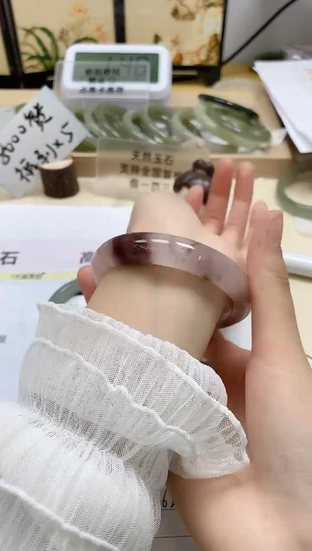 【闪购商品】石英质玉未镶嵌手镯102/62