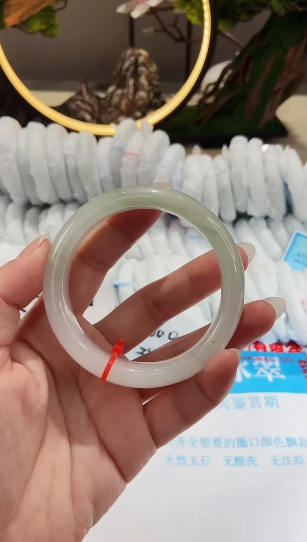 【闪购商品】石英质玉手镯未镶嵌45-57