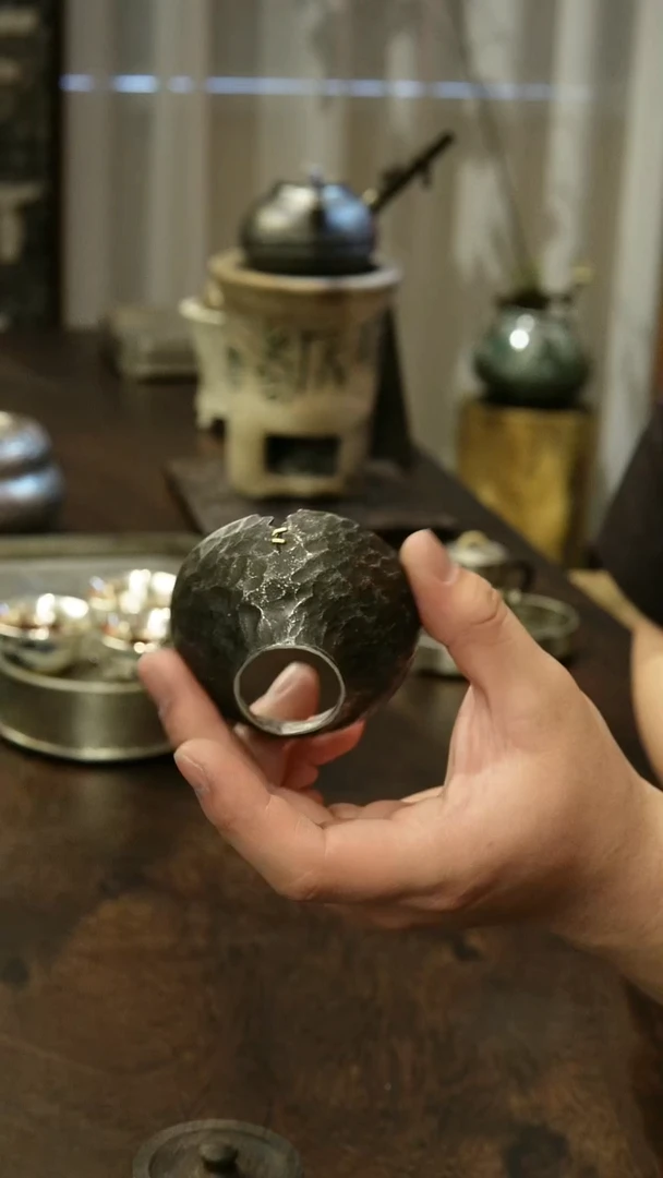 【闪购商品】足锡全手平口补丁投茶器