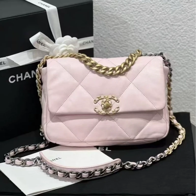 99新 Chanel/香奈儿 19Bag 樱花粉 单肩包 定金链接