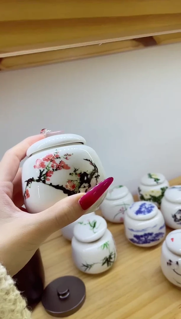 小茶叶罐梅花9#@@MCYGTCX9