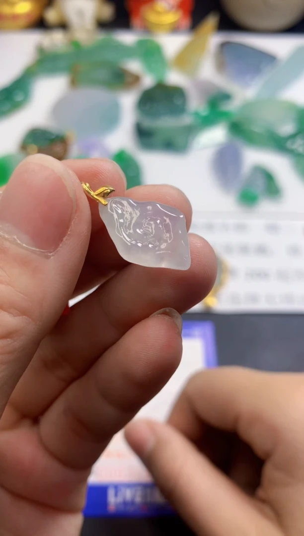 【闪购商品】翡翠吊坠(不含链)未镶嵌487