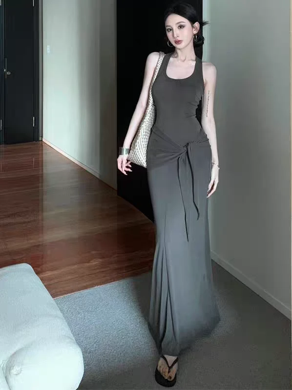 纯欲气质U领无袖工字背心连衣裙女修身收腰辣妹裙子气质包臀长裙