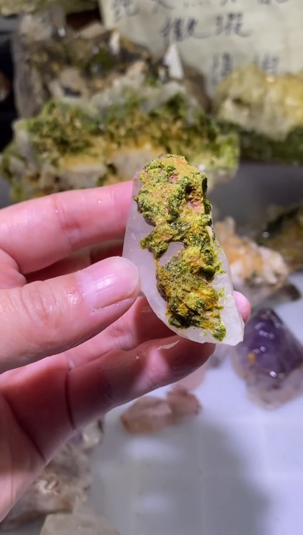 未镶嵌珠宝半成品水晶61号56g四川美姑超七花园水晶